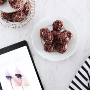 Raw, No-Bake Energy Bites