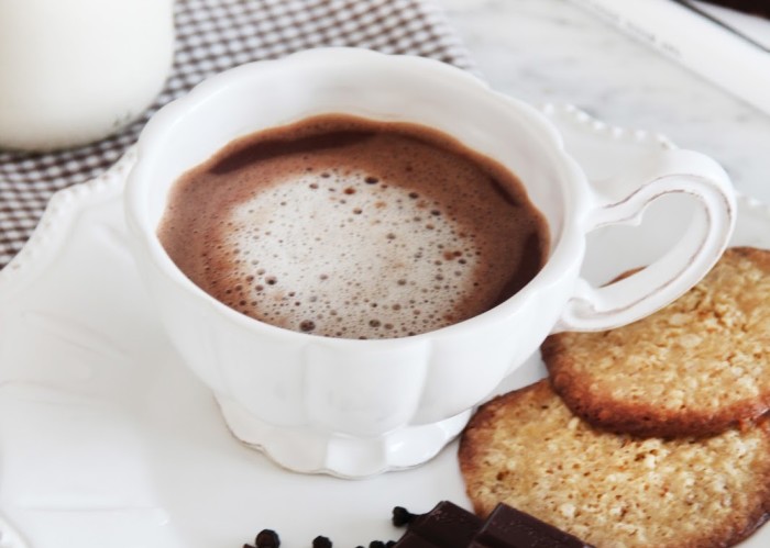 oat cookies & hot chocolate 2