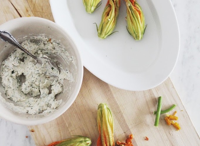 stuffed-2Bzucchini-2Bflowers-2Bbatter