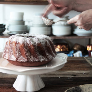 Mulled Wine Gingerbread Bundt Cake