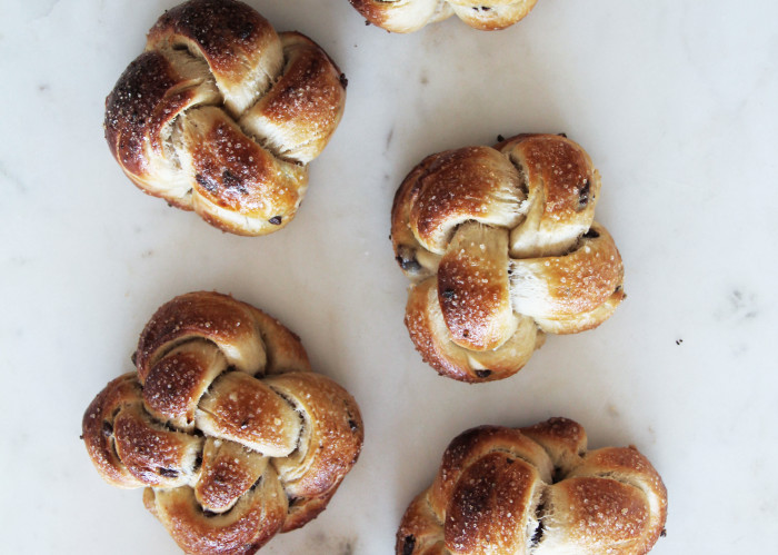 chocolate chip honey salty challah buns